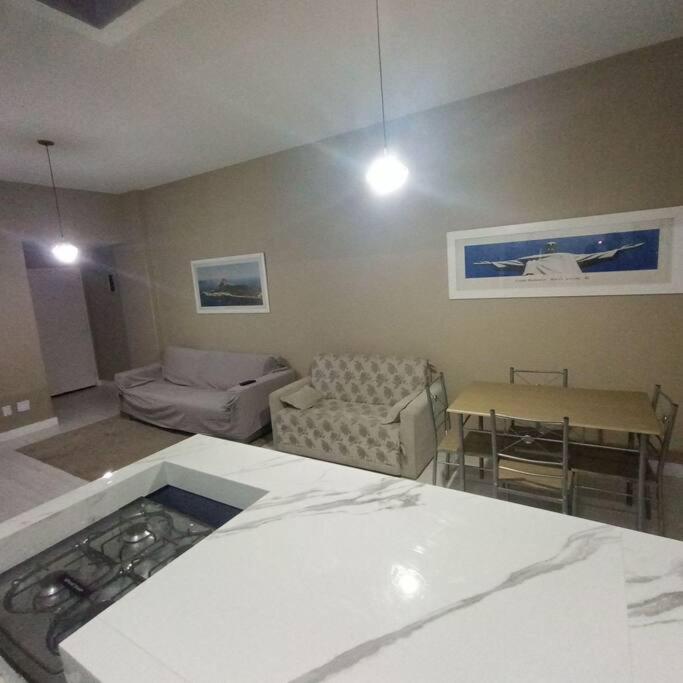 Ponto De Copacabana Excelente Amplo Arejado E Iluminado Apartment