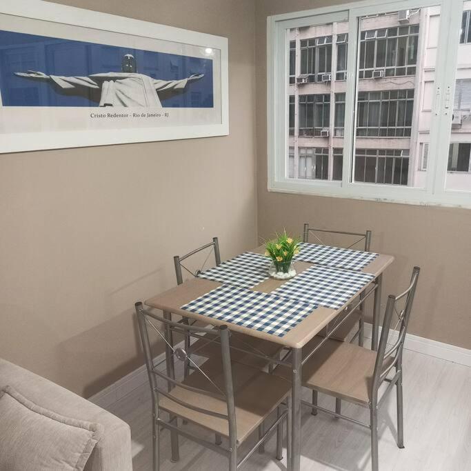 Ponto De Copacabana Excelente Amplo Arejado E Iluminado Apartment *