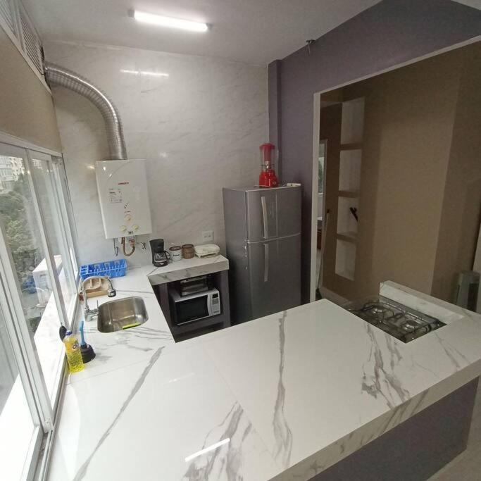 Ponto De Copacabana Excelente Amplo Arejado E Iluminado Apartment *